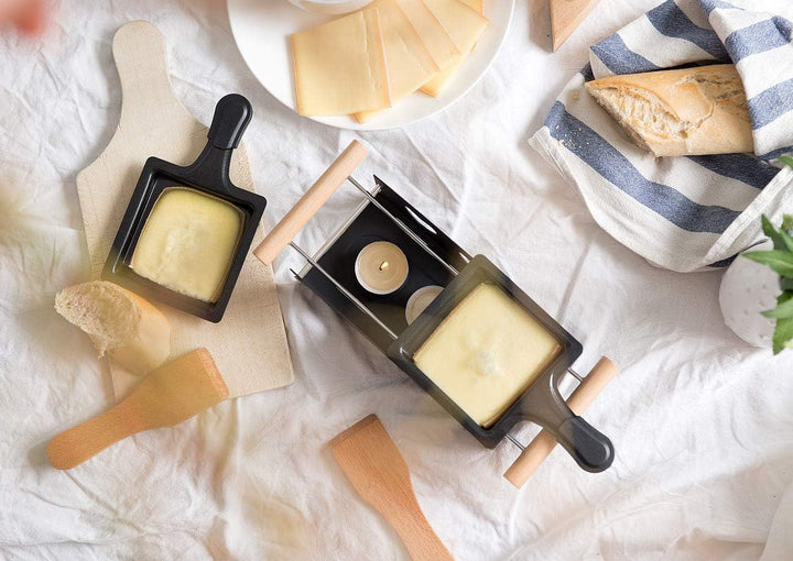 Rosenstein & Söhne Mini-Raclette-Grill: 4er-Set Teelicht-Raclette für 2 Personen, mit Schabern und T