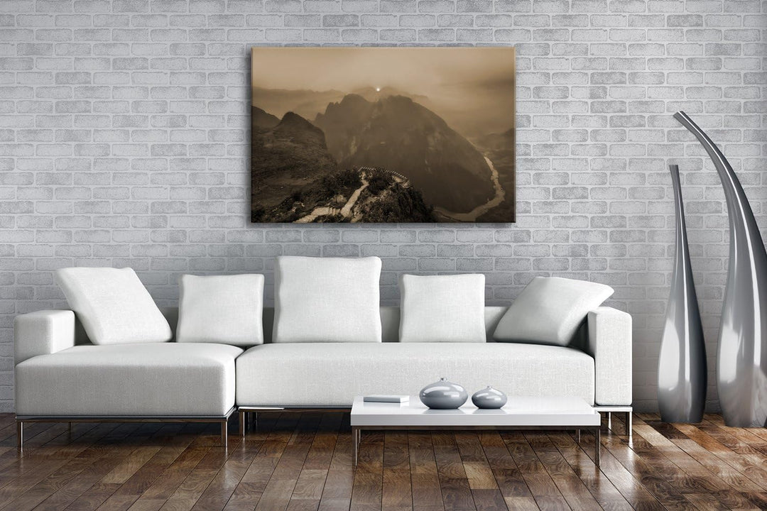 Fluss in den Bergen Vietnams Format: 80x60 Effekt: Sepia als Leinwand, Motiv fertig gerahmt auf Echt