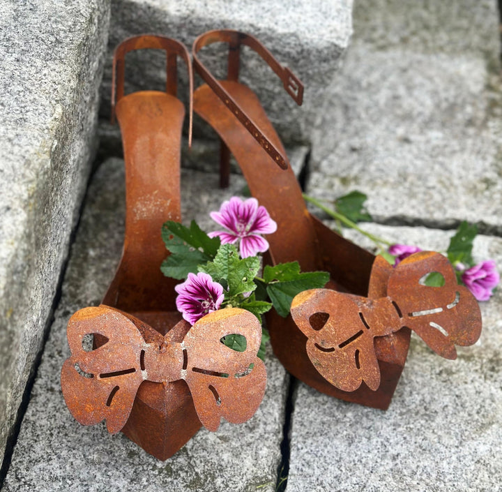 STEINFIGURENWELT GIEBEN 2er Set Pumps Damenschuhe zum Bepflanzen 31x16cm Edelrost Pflanzschuhe Stöck