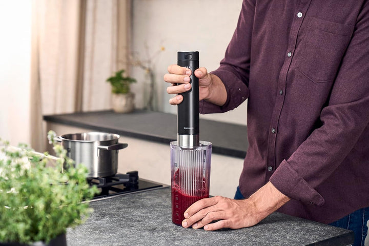 ZWILLING XTEND Kabelloser Stabmixer, Starterset mit Akku & Ladestation, BLDC-Motor, 110 Watt, inkl.