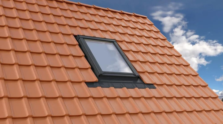 Velux Konzern RoofLite+ Dachfenster Holz SLIM und Eindeckrahmen (66 x 118), 66 x 118