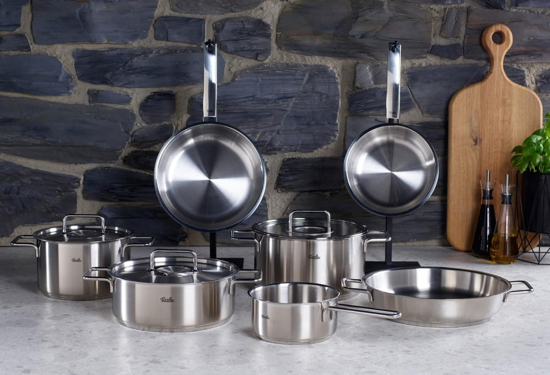Fissler Pure Collection / Edelstahl-Pfanne (Ø 28 cm) unbeschichtete Stielpfanne, Innenskalierung, 10