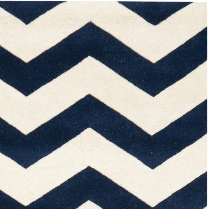 SAFAVIEH Zeitgenössische Teppich für Wohnzimmer, Esszimmer, Schlafzimmer - Chatham Collection, Kurze