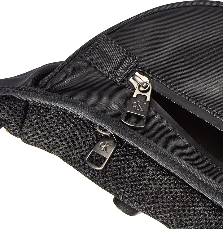 Calvin Klein Jeans Herren Umhängetasche Ultralight Sling Klein Jeans, Schwarz (Black), Einheitsgröss