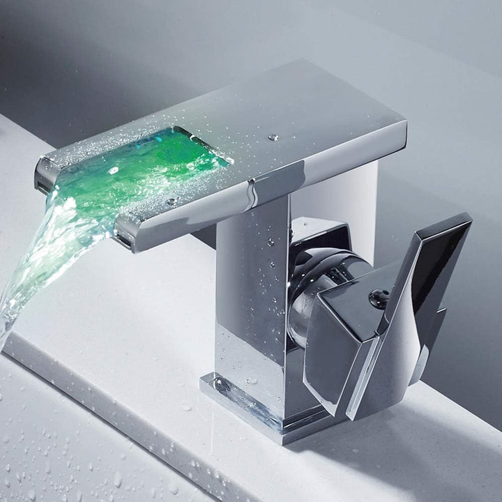 Badarmatur Waschbecken Wasserfall LED Bad Mischbatterie Einhebelmischer Waschbecken für Dusche (Silb