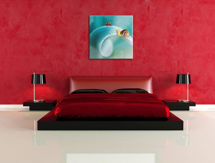 Pixxprint eine Schnecke und Marienkäfer auf Einer Pflanze, Format: 70x70 auf Leinwand, 70x70