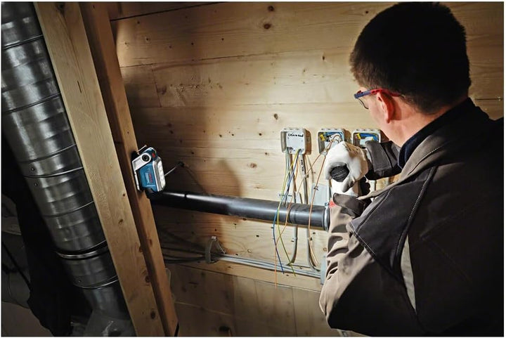 Bosch Professional 12V System Akku LED-Lampe GLI 12V-330 (330 Lumen, Betriebszeit: 180 min/Ah, ohne