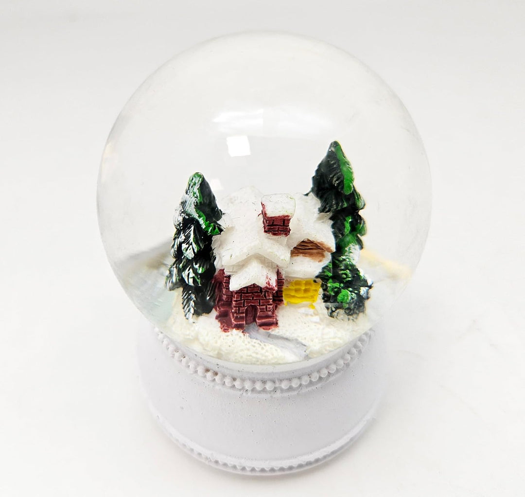 3 süsse Mini-Schneekugeln Winter und Weihnacht | weiss Sockel Nostalgie | Durchmesser 45mm | Höhe 65