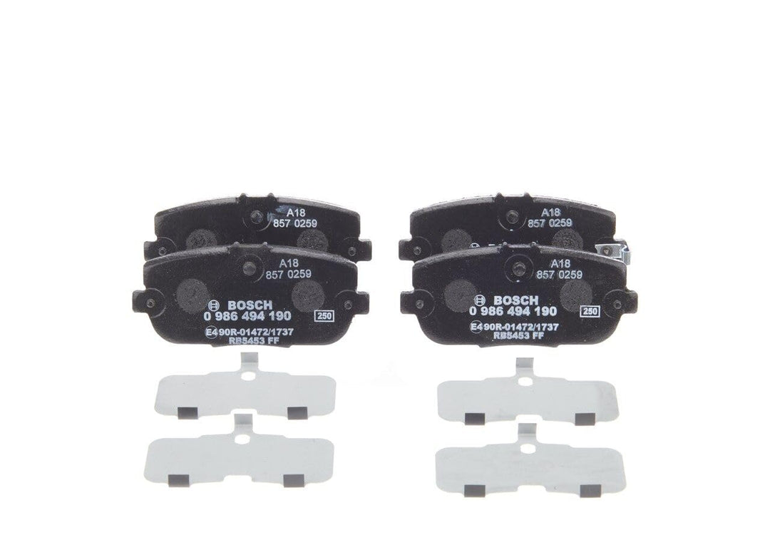 Bosch BP1136 Bremsbeläge - Hinterachse - ECE-R90 Zertifizierung - vier Bremsbeläge pro Set