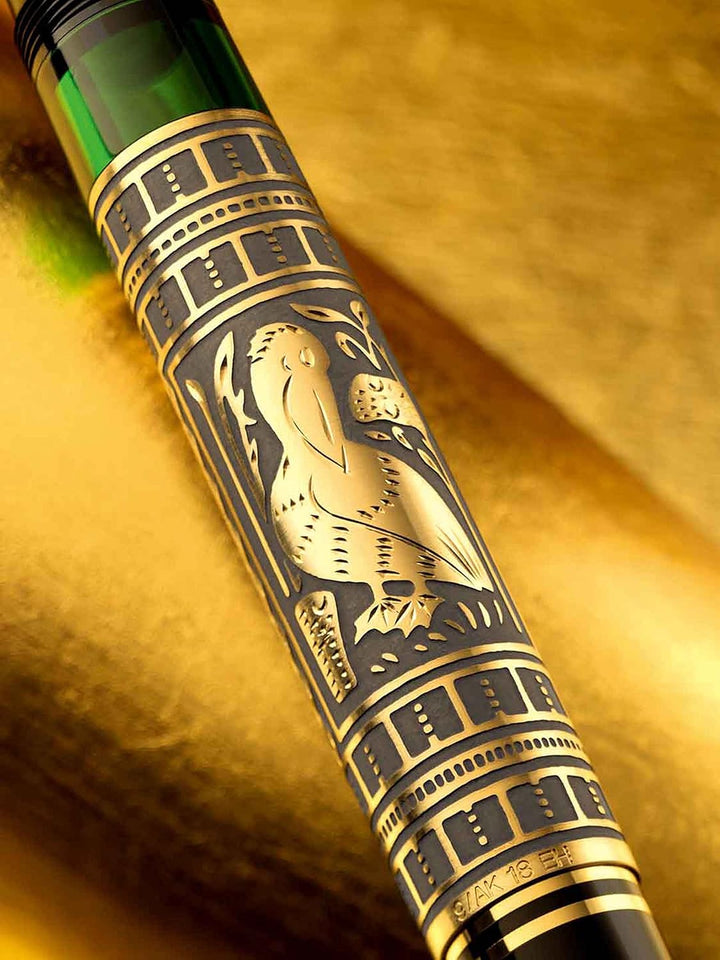 Pelikan Füllhalter Toledo 700, Schwarz, Feder B (breit), hochwertiger Kolbenfüller im Geschenk-Etui,