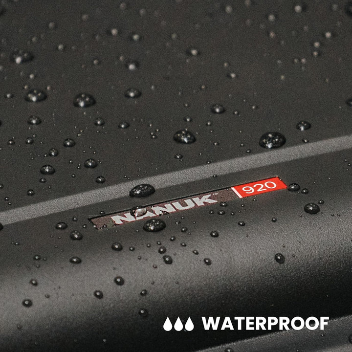 Nanuk 920 Wasserdichter Hartschalenkoffer Mit Plüschschaumeinlage - Rot Rot Würfelförmiger Schaumsto