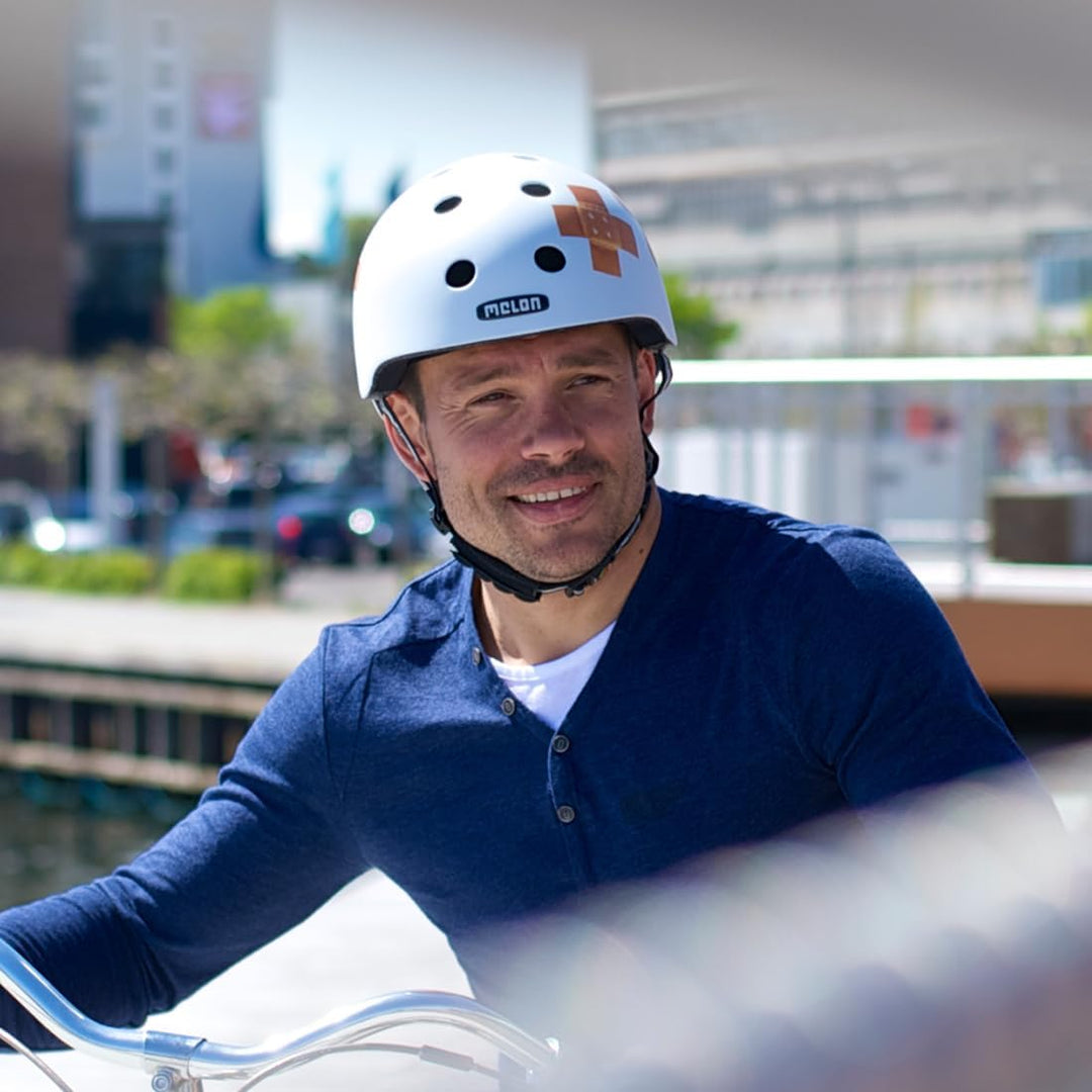 Melon »Plastered White« Leichter und Cooler Fahrradhelm für Damen, Herren und Kinder mit maximalem S