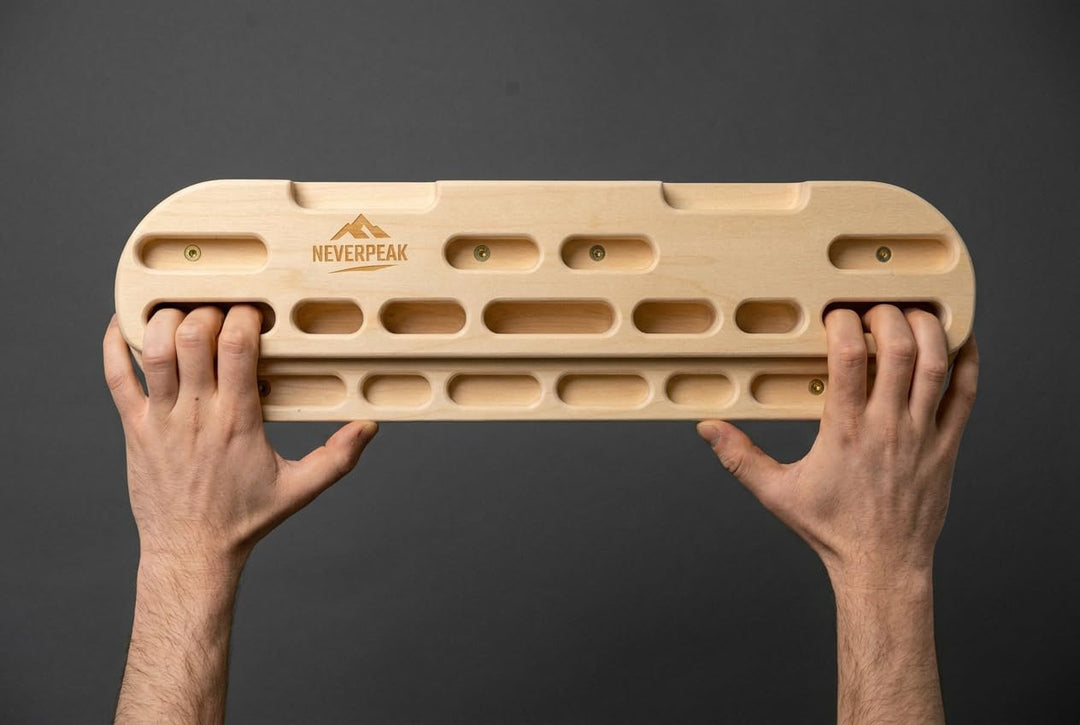 NEVERPEAK Hangboard aus Holz – Trainingsboard für Kletterer & Boulderer • Fingerkraft & Griffkraft v