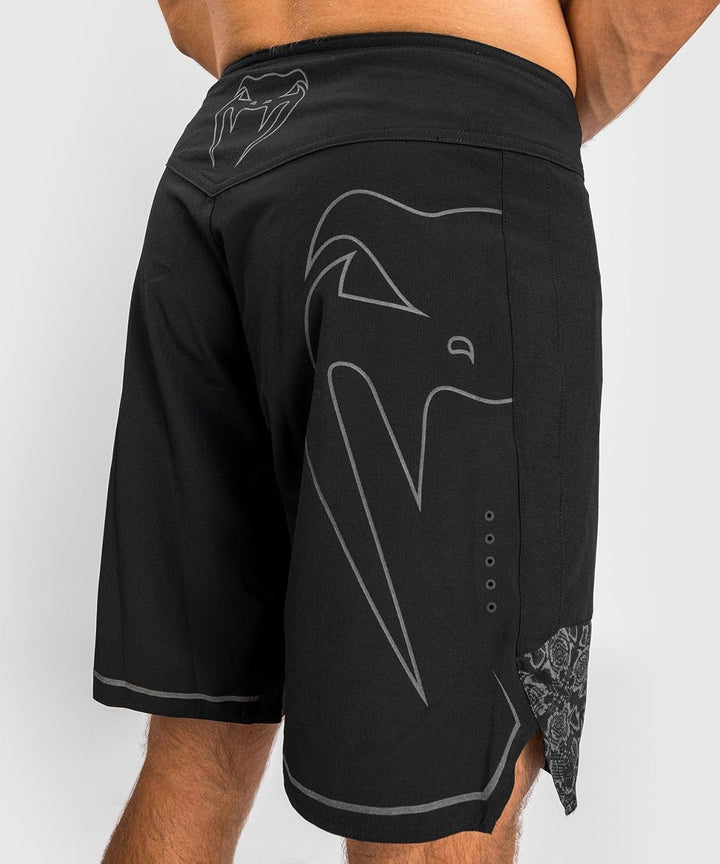 Venum Herren Shorts XXL Schwarz / Schwarz, XXL Schwarz / Schwarz