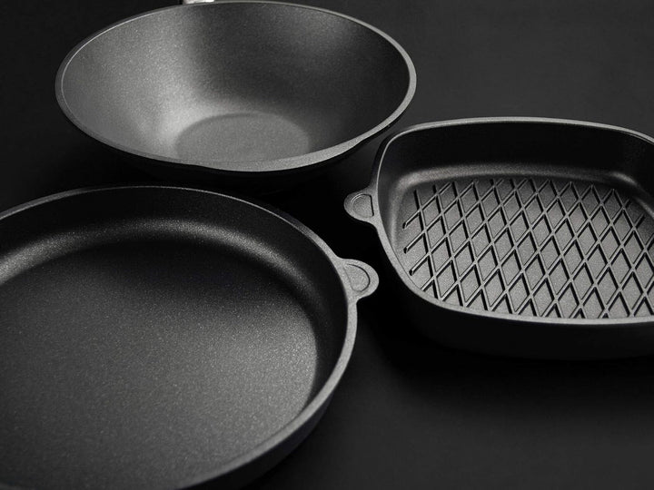 AMT Gastroguss Sauteuse/kleiner Wok, 24 cm Ø, 6 cm hoch, abnehmbarer Stiel, induktionsgeeignet, Lota