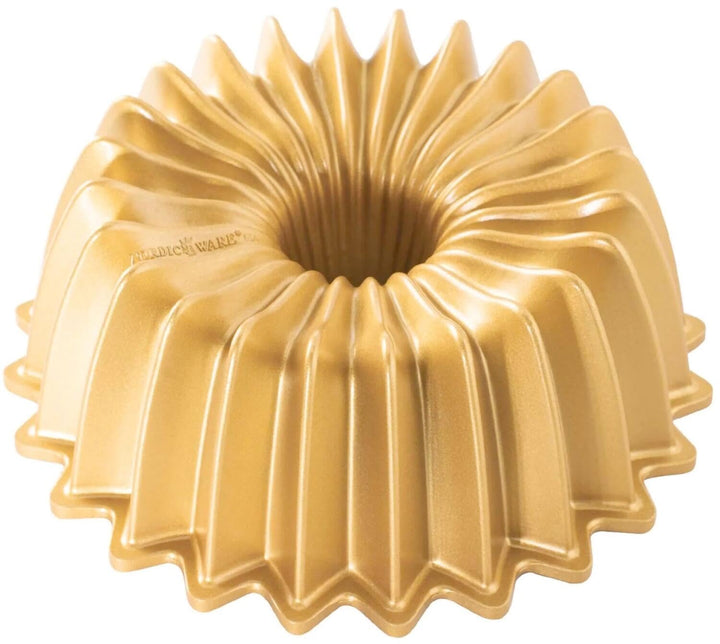 Nordic Ware Backform Brilliance Bundtpfanne für 6 Tassen, Aluminium, goldfarben, 21 cm x 20,6 cm, NW