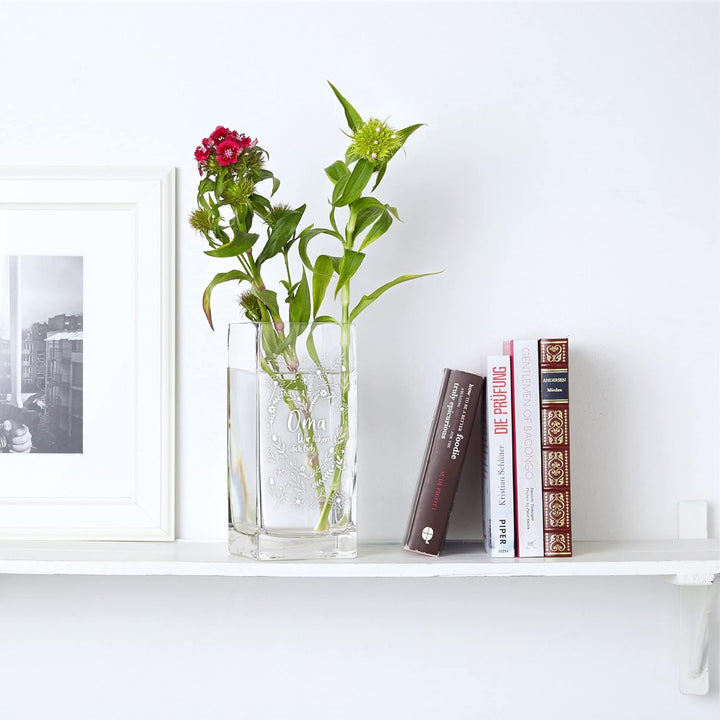 Blumenvase für Oma, Vase mit Gravur, Geschenk , Eckige Glasvase für Blumen, Blumenherz Deko , Modern