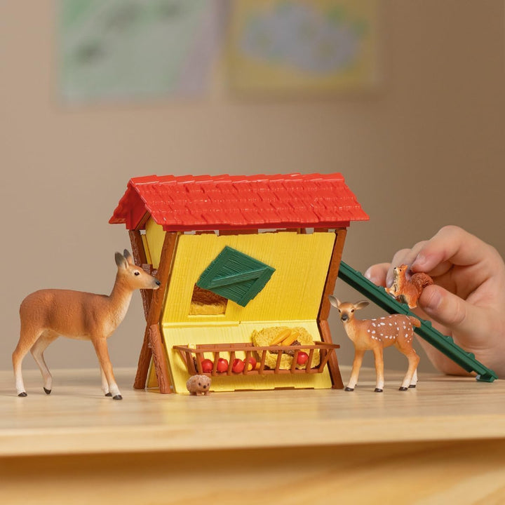 SCHLEICH 42641 Hochzeitskutsche, ab 5 Jahren, Horse Club - Spielset, 106 Teile &amp; 42658 Fütterung der