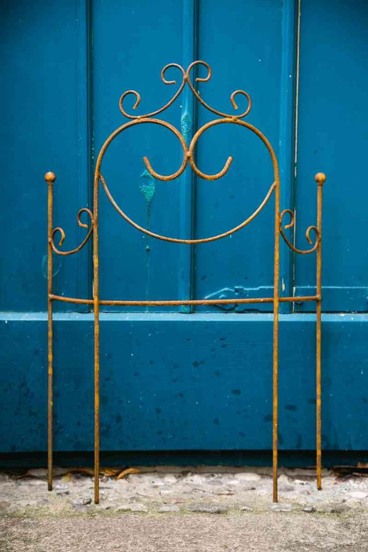 KUHEIGA Beetzaun 78x 51cm Beetbegrenzer Rankgitter halbrund Rost Metall Volleisen