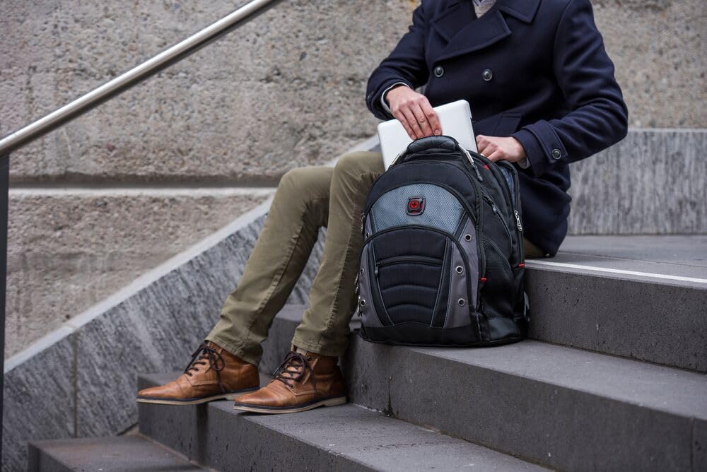 WENGER Synergy Laptop-Rucksack mit Tablet-Fach, Notebook bis 16 Zoll, Tablet bis 10 Zoll, Organizer,