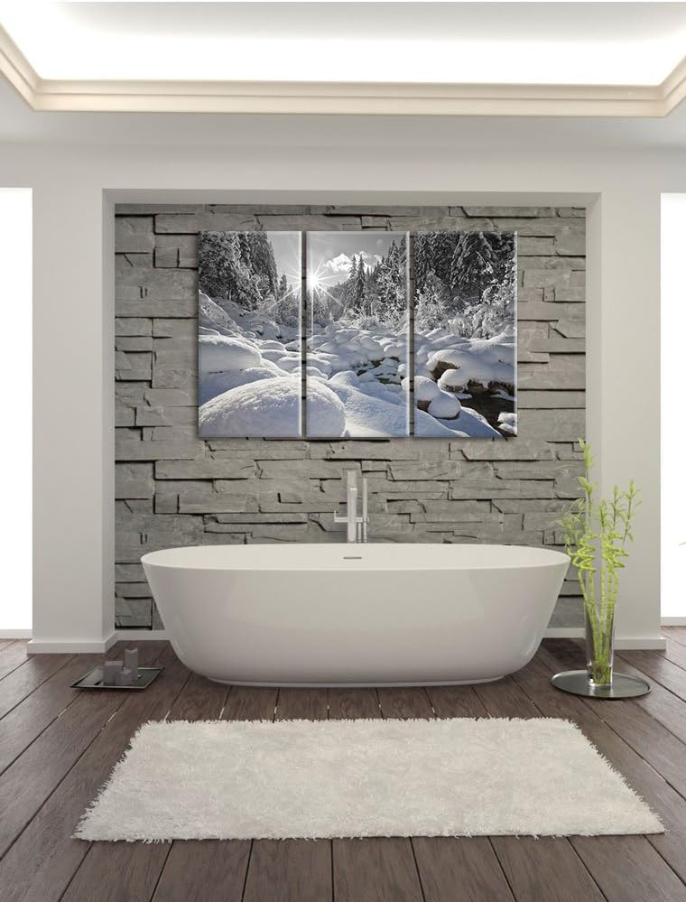 Pixxprint Sonnenstrahlen im schneebedeckten Wald B&amp;W Detail 3-Teiler Leinwandbild 120x80 Bild auf Le