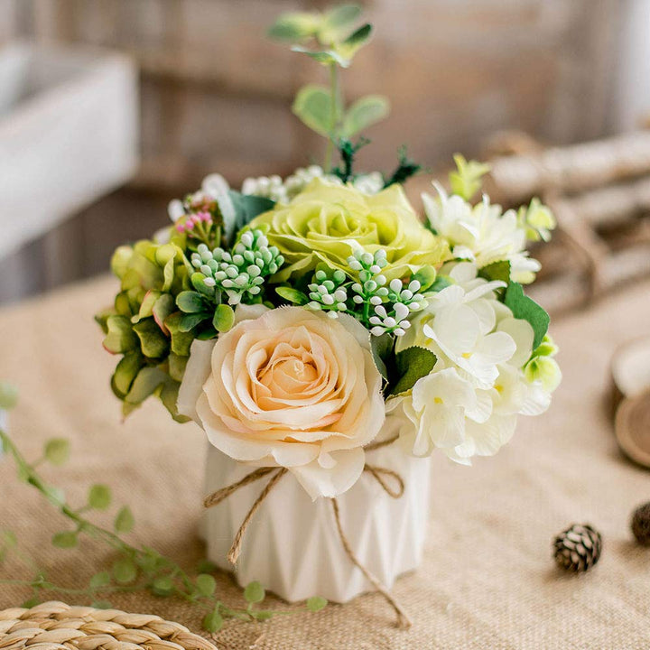Künstliche Blumen Seidenrosen Blumensträusse Dekoration mit Keramikvase für Tisch Zuhause Büro Hochz