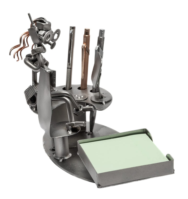STEEMO Schraubenmännchen - Schrauben-Lady Büro Managerin Schreibtisch-Deko Geschenk 22x10x16 cm