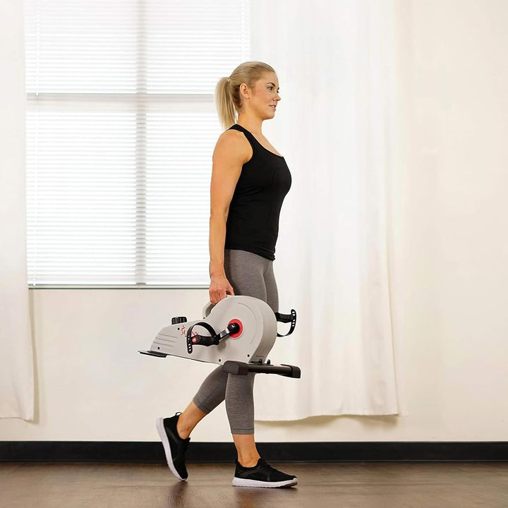Sunny Health &amp; Fitness Smart-Heimtrainer, Untertisch-Mini-Pedaltrainer mit Doppelfunktion für Senior