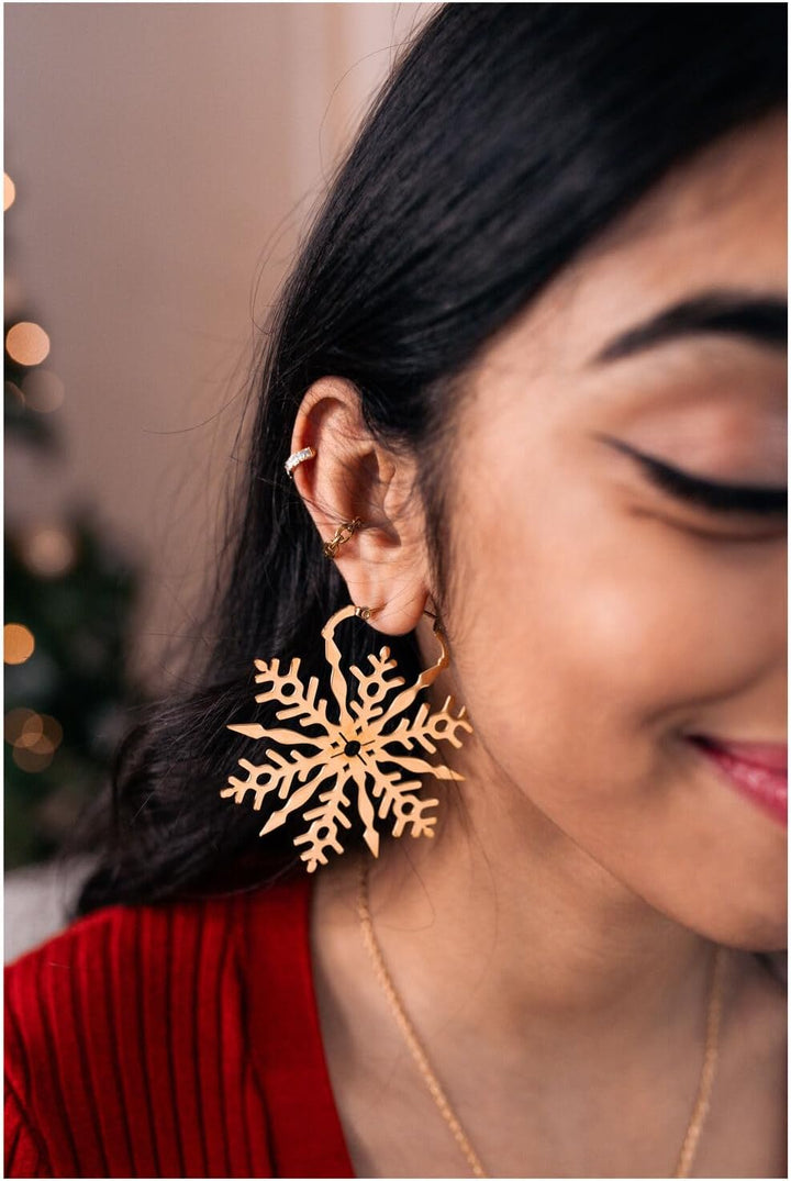 Wildcat Snowflake Hoops Gold, Gold