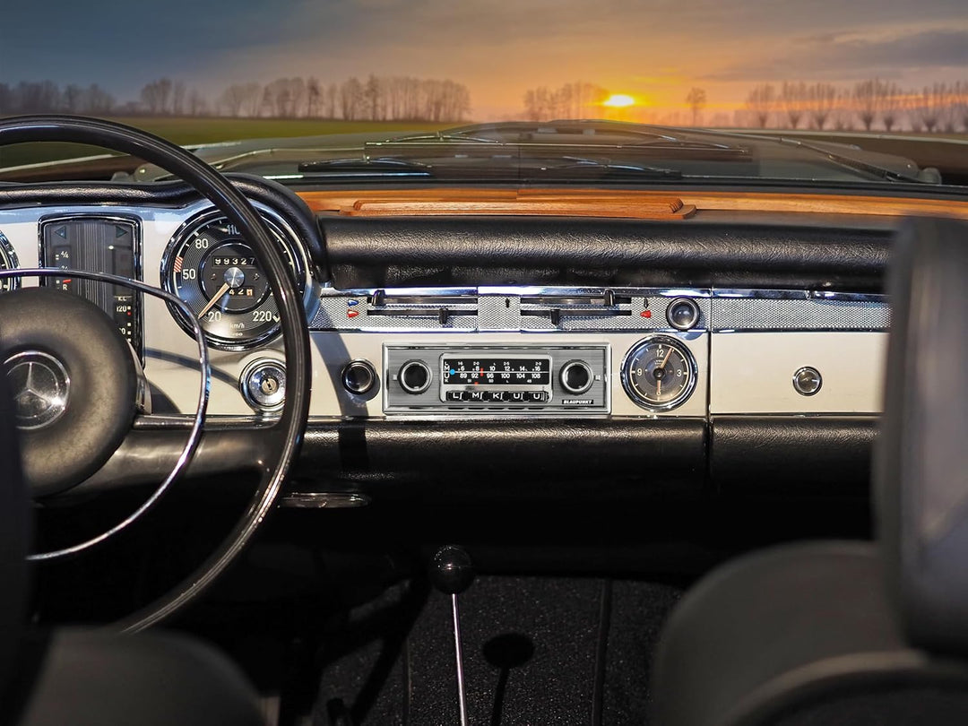 Blaupunkt Frankfurt Stereo MB, 1-DIN Autoradio, Oldtimer-Design, DAB+, Bluetooth, USB, Aux-Eingang,