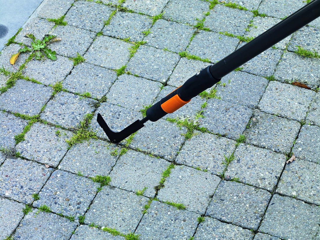 Fiskars Fugenkratzer, Fugenreiniger, Gerätekopf, Länge: 25 cm, Breite: 7 cm, Stahl-Klinge, Schwarz/O
