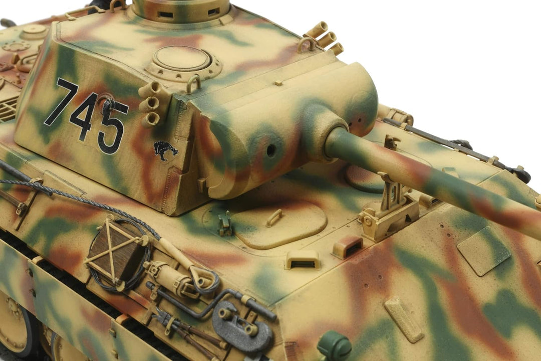 Dickie - Tamiya 300035345-1:35 Panzer Kampfwagen Panther