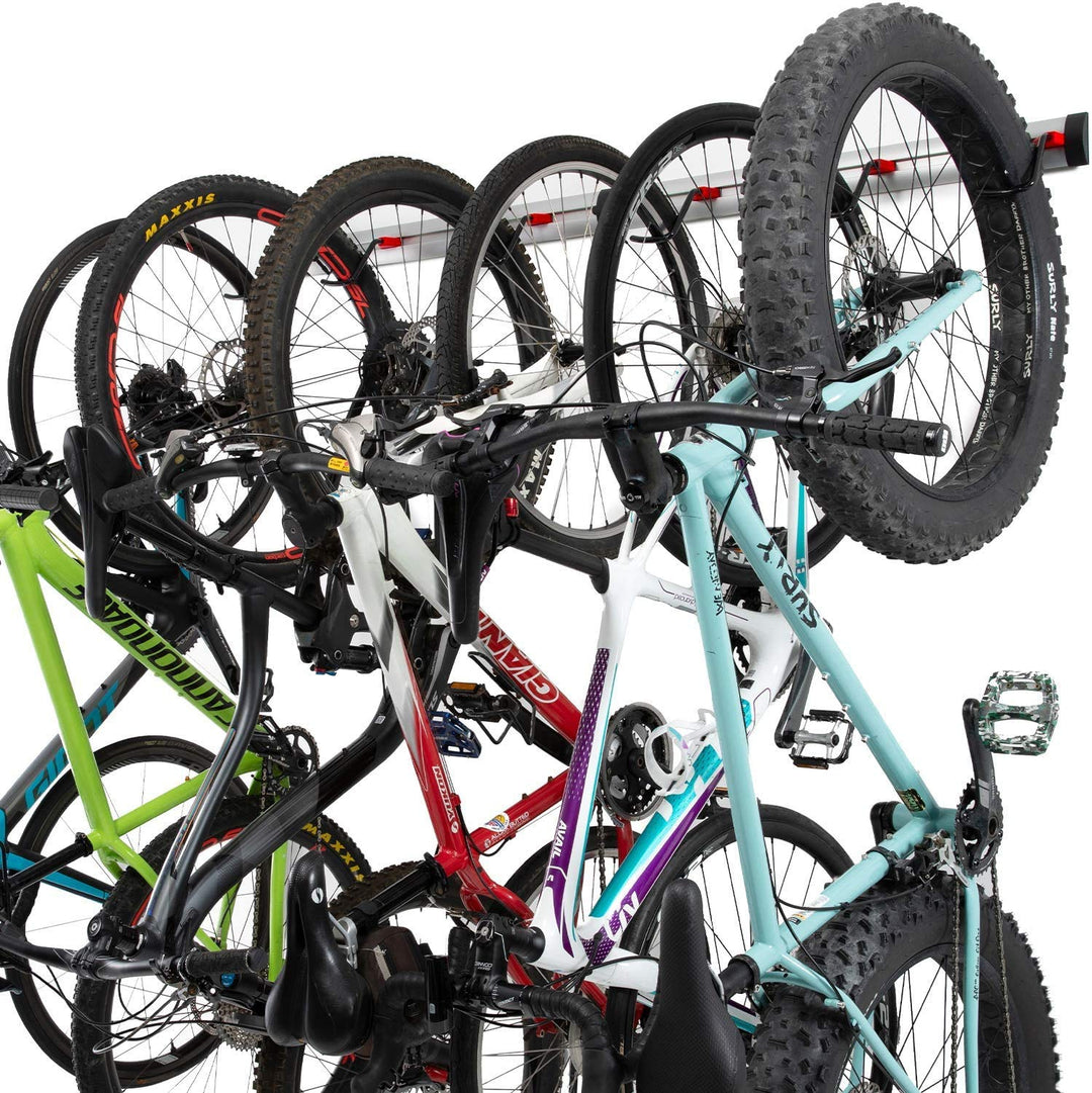 PRO BIKE TOOL Fahrrad Wandhalterung für 3 oder 6 Fahrräder - Verstellbare Garage &amp; Wohnung - Vertika