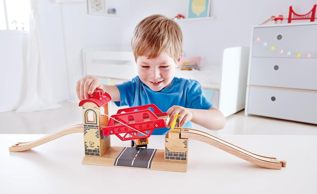 Hape Eisenbahnwelt Zugbrücke aus Holz, ab 3 Jahren