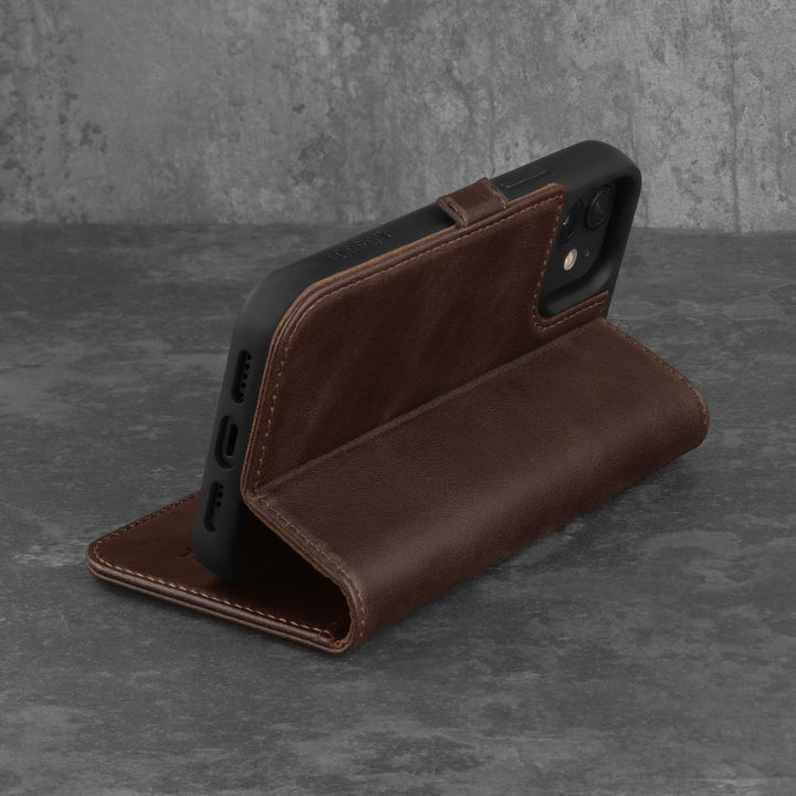 TORRO Hülle kompatibel mit iPhone 12 / iPhone 12 Pro - Echte Lederhülle mit Kartenfächern und horizo