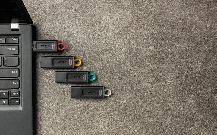 Kingston DataTraveler Exodia DTX/32GB USB-Stick 3.2 Gen 1 - mit Schutzkappe und Schlüsselring in meh