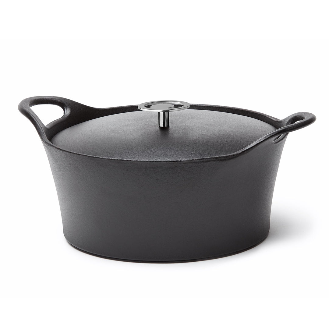 Cuisinox C61179WX29857 Volcan Bräter, rund, 24 cm, Gusseisen, emailliert, Schwarz, mit Deckel 24 cm
