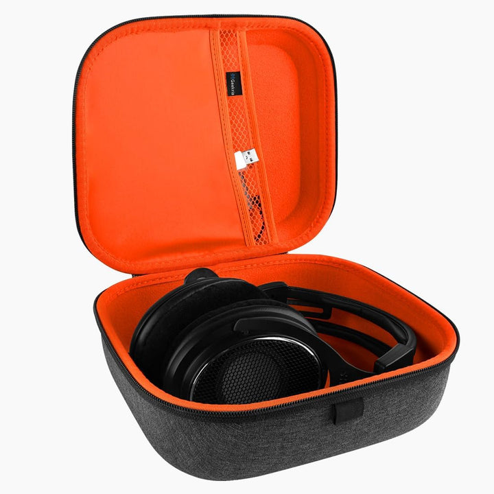Geekria UltraShell Case für grosse Over-Ear-Kopfhörer, Ersatz-Hartschalen-Reisetragetasche mit Kabel