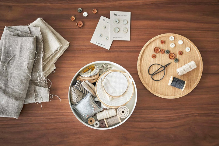 Yamazaki 5801 RIN Aufbewahrungsbehälter mit Deckel, rund, weiss, Stahl/Holz, Minimalistisches Design