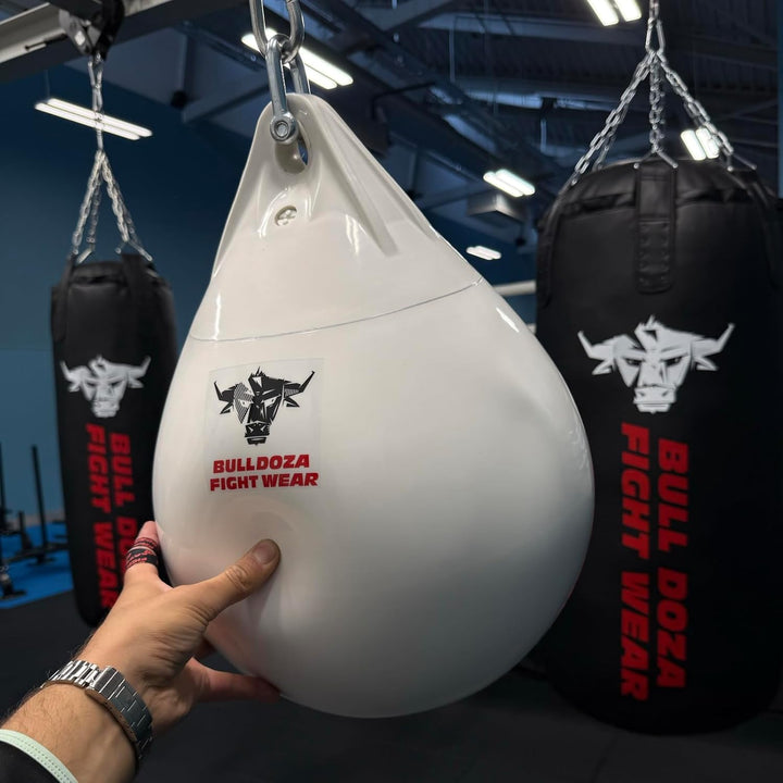 Bull Doza Weisser Wasser-Boxsack – Wassergefüllter Box-Trainingssack – Langlebig (Small/Medium/Large