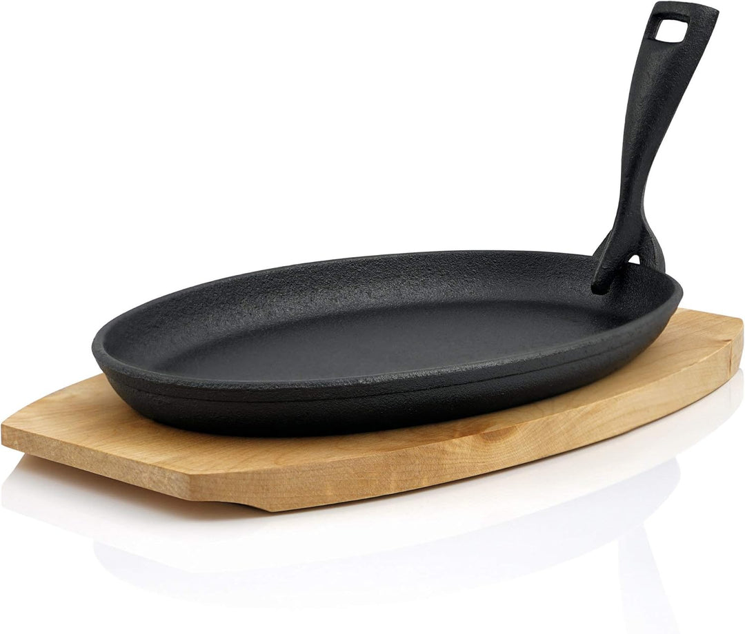 BBQ-Toro Gusseisen Servierpfännchen mit Holzunterlage (6 Stück) | 27 x 18 x 3 cm - oval | bereits ei