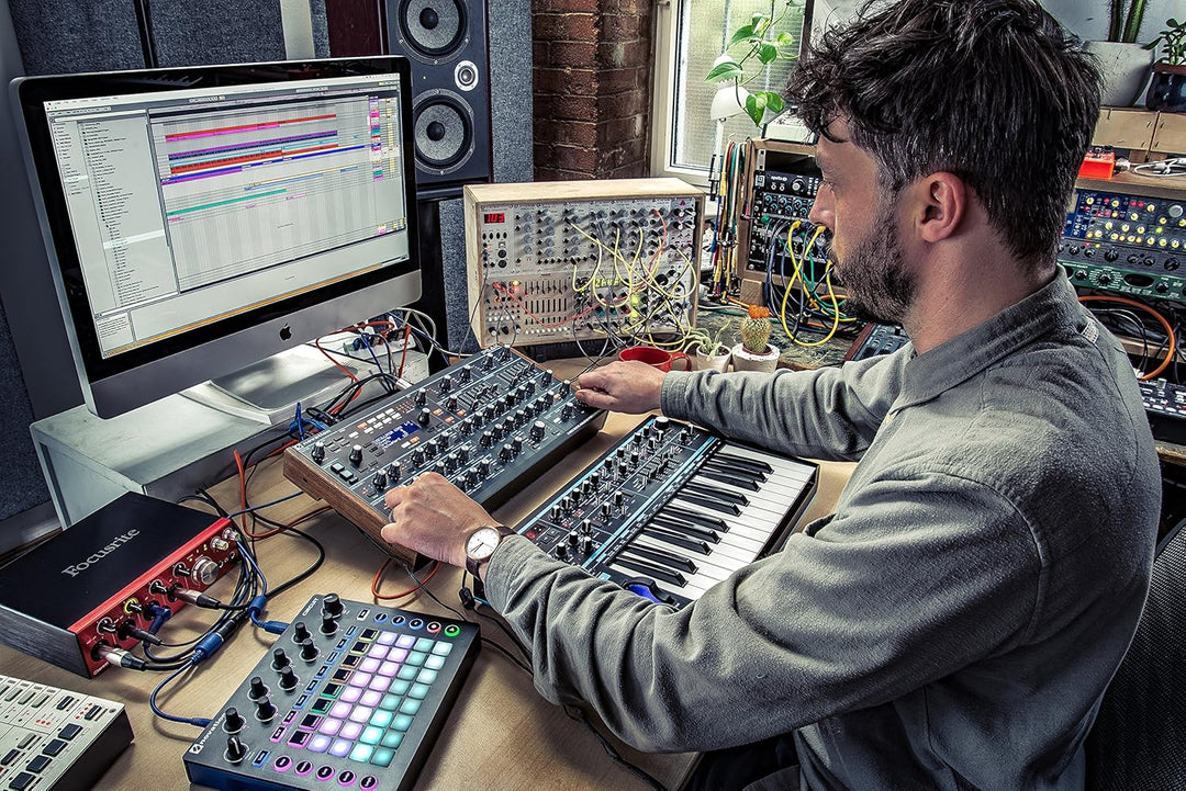 Novation Peak 8-stimmiger polyphonischer Desktop-Synthesizer Synthezizer Synzizer, Synzizer
