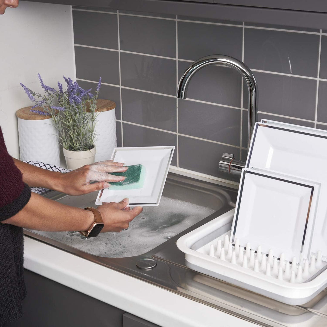 MATANA 40 Weisse Plastikteller mit Silbernem Rand für Hochzeiten, Geburtstage, Taufen, Weihnachten &