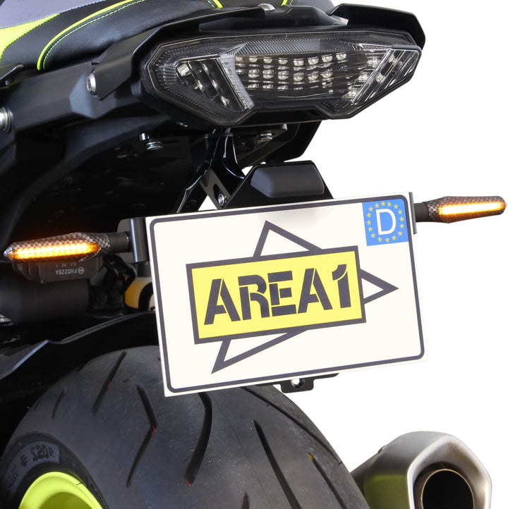 Area1 Motorrad LED Blinker e-geprüft carbon Lauflicht Effekt M8 Set (2Stück) + 2Pin LED Blinker Rela