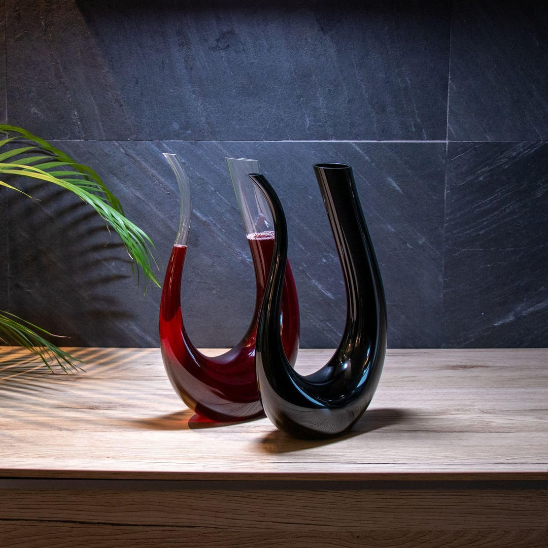Intirilife Wein Dekanter in U-Form aus Glas in Schwarz -750 ml- Weinkaraffe, Rotwein Dekantierer, We