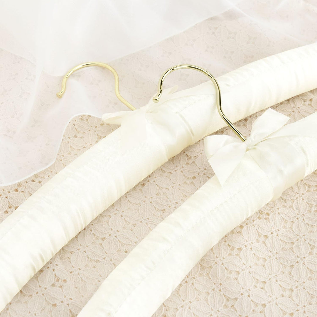 Hangerworld - Gepolsterte Satin Kleiderbügel mit goldenem Haken, 10 Stück - Cremefarben - 43cm
