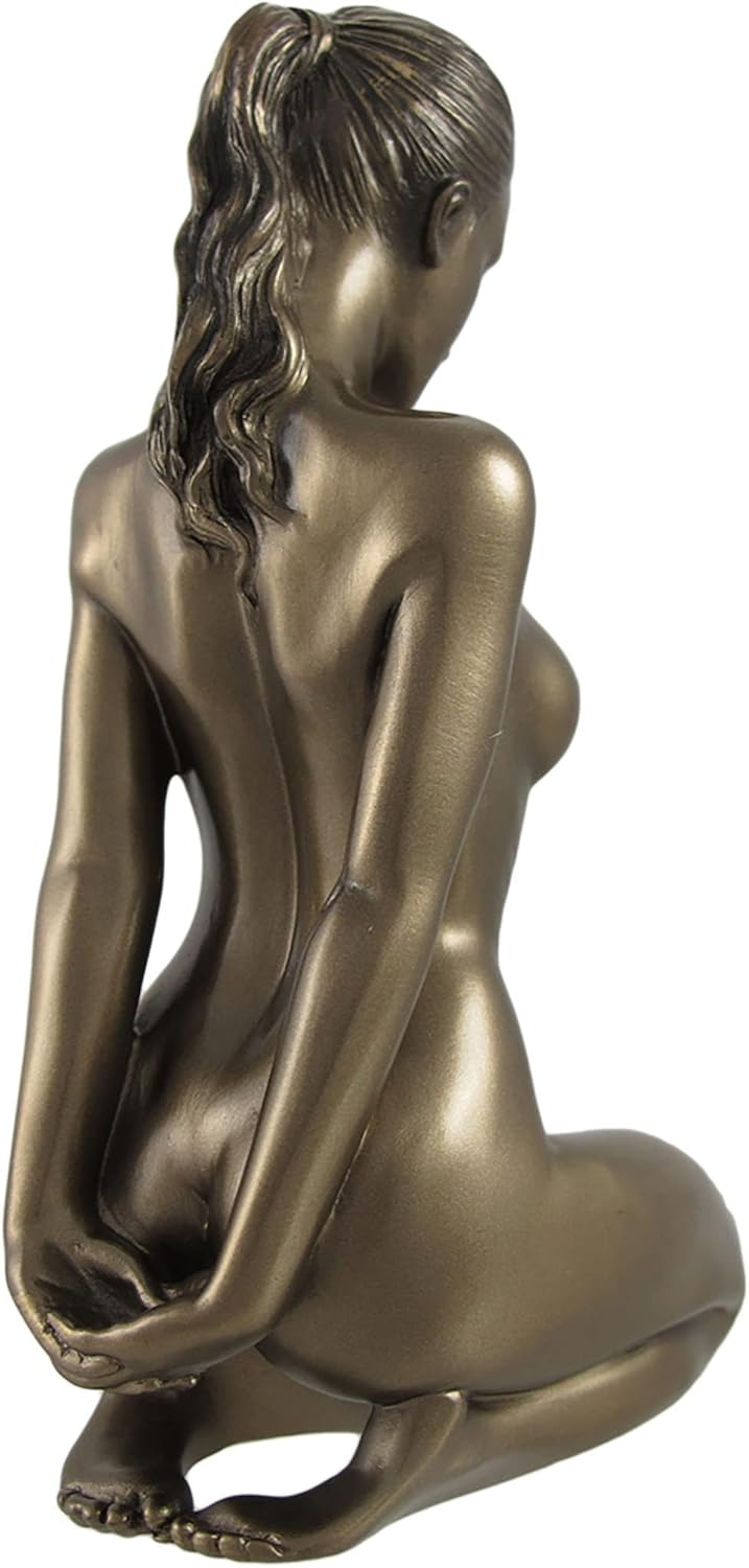 14 cm nackte weibliche Statue kniend mit Händen auf dem Rücken, bronzefarben