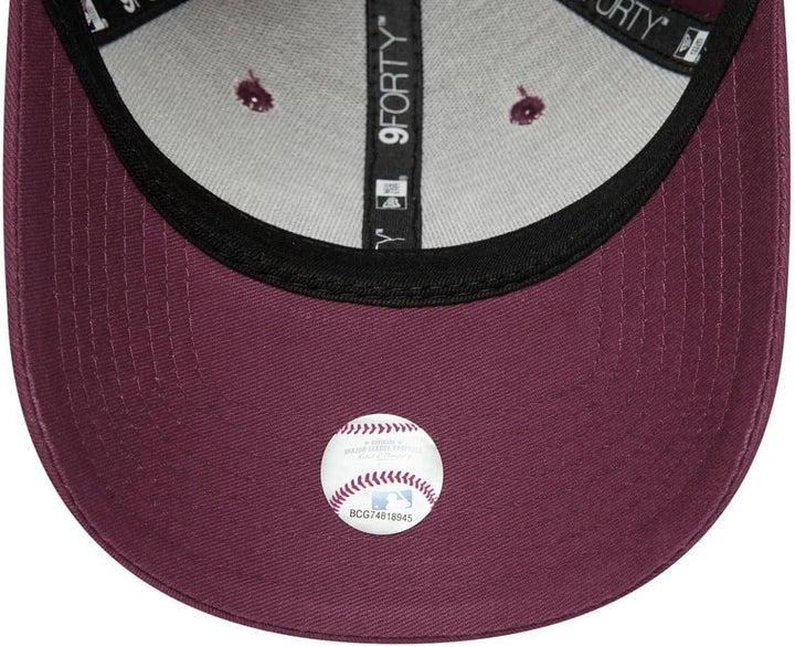 New Era New York Yankees MLB League Essential Maroon 9Forty Adjustable Cap - One-Size