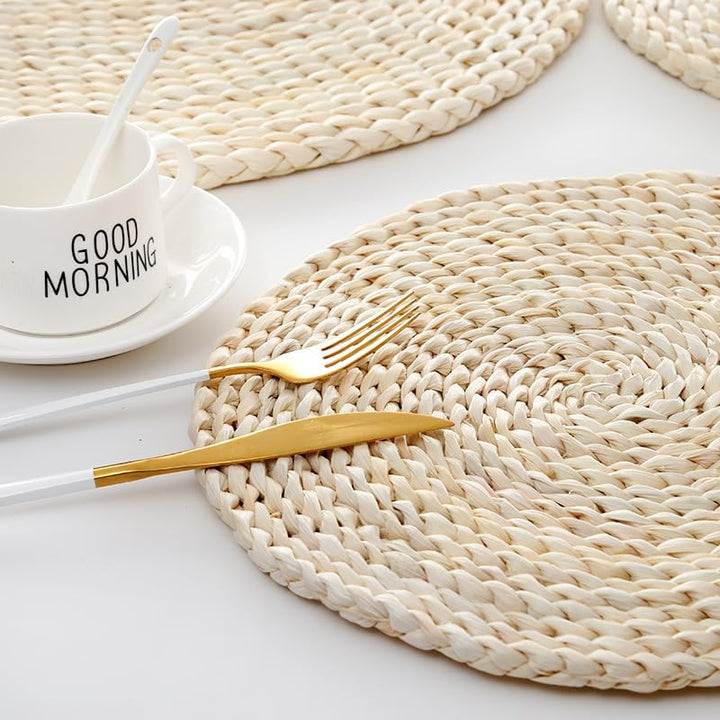 4er Set 35cm Durchmesser Handgefertigte, Hitzebeständige Maisschalen-Platzsets: Gewebte Rattan-Tisch