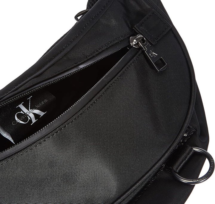 Calvin Klein Jeans Herren Umhängetasche Ultralight Sling Klein Jeans, Schwarz (Black), Einheitsgröss